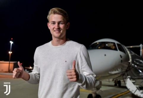 M. de Ligt arrived in Turin