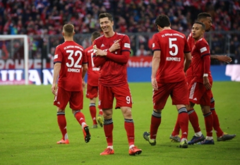 R. Lewandowski - close to contract extension with "Bayern"