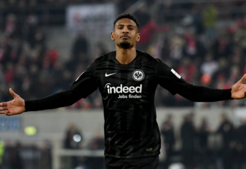 Official: "West Ham United" acquires forward S. Haller from "Eintracht"