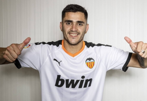 Official: "Valencia" acquired "West Ham" club's hunted M. Gomez