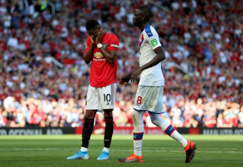 "Man Utd" lost to "Crystal Palace" in extra time