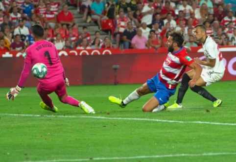 "La Liga": "Sevilla" secures second victory, "Levante" defeats "Villarreal"