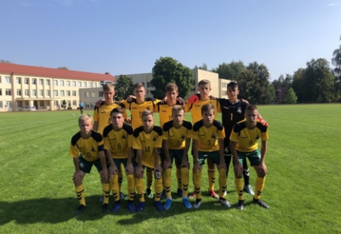 The Lithuanian U-15 national team lost to Bosnia.