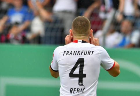 A. Rebič's hat-trick allowed "Eintracht" to advance to the second stage of the German Cup