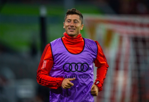 R. Lewandowski: "We need three new football players"