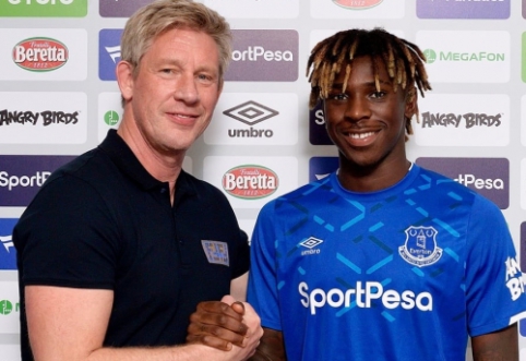 Official: "Everton" acquired M. Kean