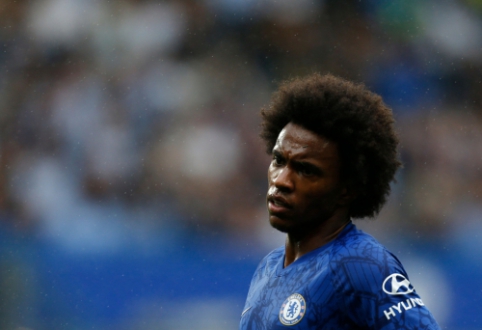 Willian wanting to extend contract with "Chelsea": "I love this club"