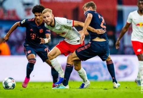 The team "RB Leipzig" who lost their first points played a draw with "Bayern"