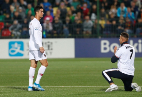 A fan who wanted to take a photo with Cristiano Ronaldo fined impressively