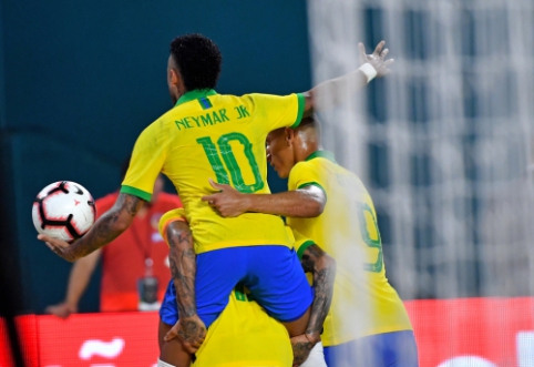 Neymar shone in the match against Colombia, but Brazilians were left without a victory