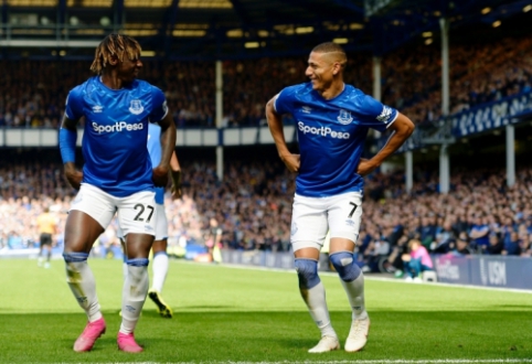 Richarlison's brace leads Everton to victory against Wolves