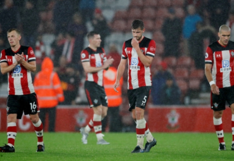 After being relegated, players of "Southampton" in the "Premier" league refused their salaries