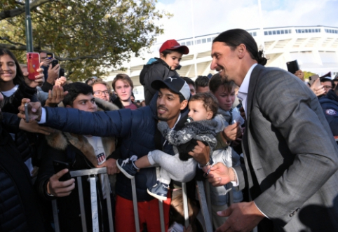 "Napoli" president does not rule out the possibility of inviting Z. Ibrahimovic