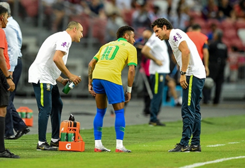 The curse continues: Neymar suffers another injury