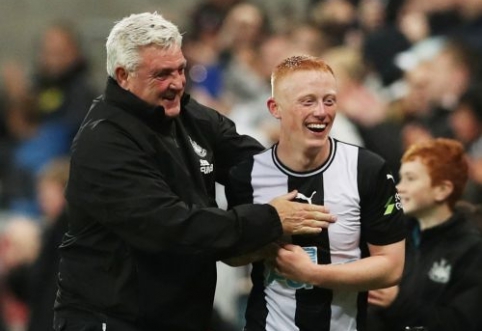 "Man United's" M. Longstaff hardly slept before the game