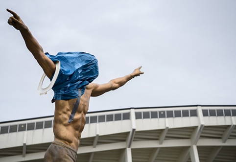 The statue of Zlatan Ibrahimović swallowed the anger of vandals