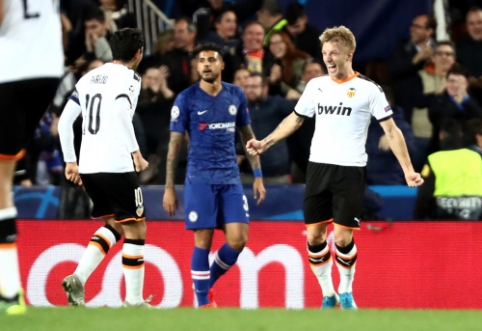 In a Fantastic Battle - the Equality of the "Valencia" and "Chelsea" Teams