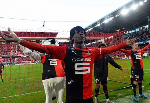 "Rennes" requests 60 million euros for a 17-year-old defender