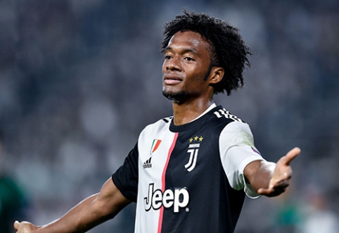 J.Cuadrado extended contract with "Juventus"