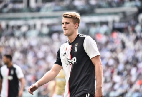 P.Kluivert: M.de Ligt regrets choosing "Juventus"