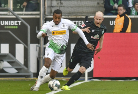 "Gladbach" continues to maintain pace in Germany, "Freiburg" defeated "Eintracht" team.