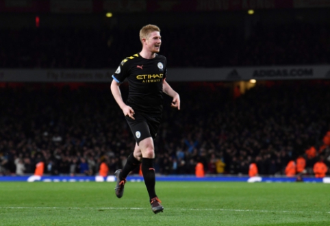 Fantastically playing K. De Bruyne humiliates the "Arsenal" team