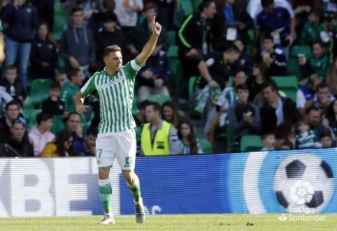 Victorious "Real Betis" match - 38-year-old Joaquín's hat-trick