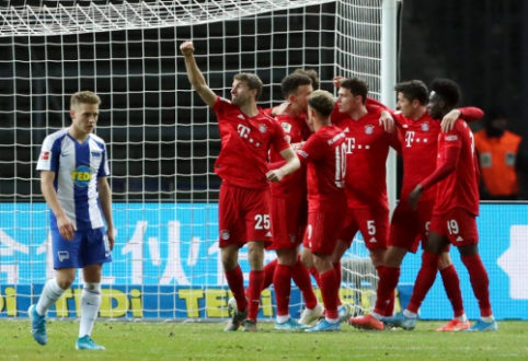 "Bayern" dealt with "Hertha" in the second part of the match.