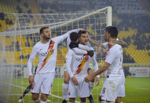 "Roma" advanced to the quarterfinals of the Italian Cup