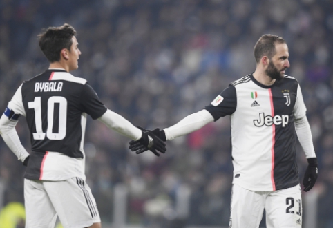 "Juventus" and "AC Milan" confidently reached the quarterfinals of the Italian cup.