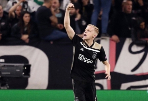 Dutch press: D. van de Beek set to become a "Real" player