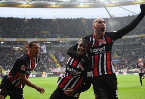 "Eintracht" defeated the leaders of the Bundesliga at home.