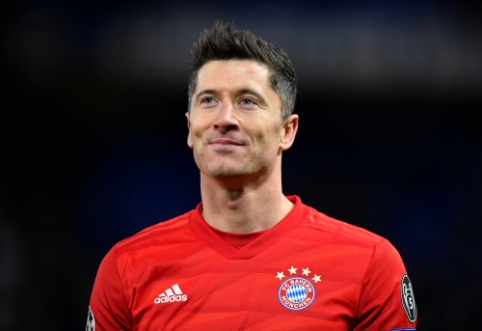 R. Lewandowski dropped out of the lineup for 4 weeks