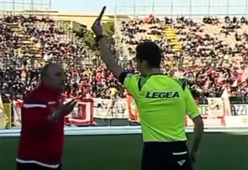 The coach expelled from "Serie D" matches for hitting a player