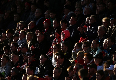 The owners of "Bournemouth" masks laughed at the fans