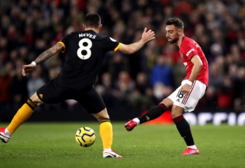 In a fierce battle between the "Man Utd" and "Wolves" teams - a scoreless draw