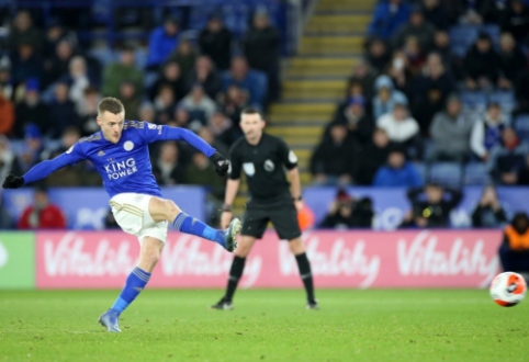 "Leicester" crushes "Aston Villa" and returns to the path of victory