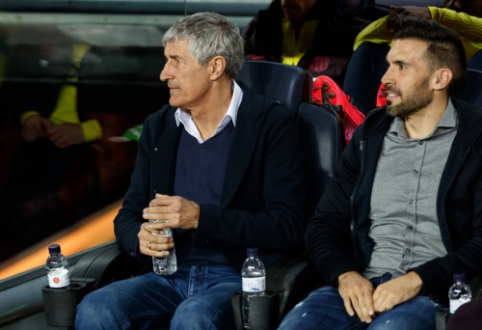 Q. Setien had to clarify his assistant's behavior in the "El Clasico" duel