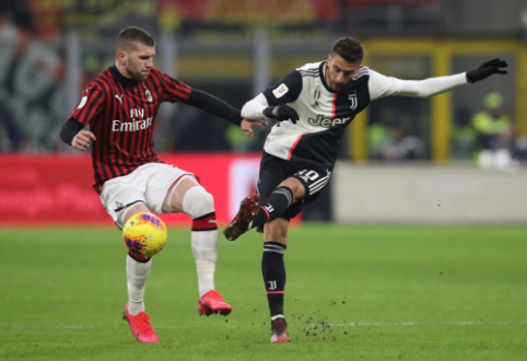 The postponed match between "Juventus" and "AC Milan" due to coronavirus