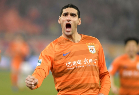 M. Fellaini - the first player in the top Chinese league infected with coronavirus