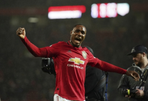 "Man Utd" seeks to acquire O. Ighalo