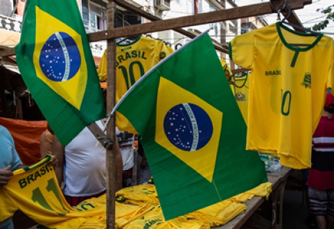 FIFA officials whisper quietly: Brazil not ready for the championship