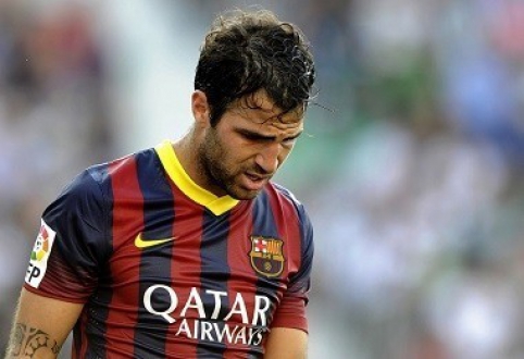 "Chelsea" seeks to acquire "Barcelona" defender C. Fabregas