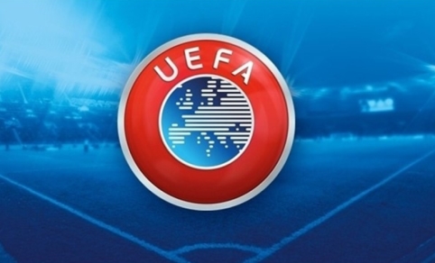 UEFA threatens to take action against the remaining clubs in the Super League.