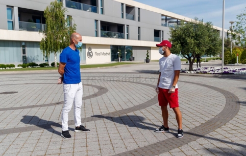 Spanish club players met at the training center after a long break.