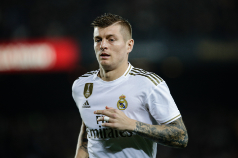 Official: T. Kroos Will Stay in Madrid for at Least Another Season