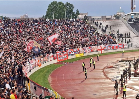 Serbs spit on the threat of coronavirus: 25,000 fans gathered in the stadium