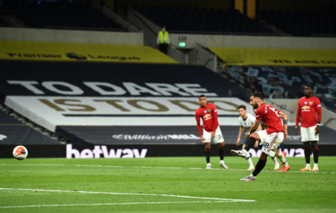 B. Fernandes' penalty kick from 11 meters decided the draw with "Tottenham"