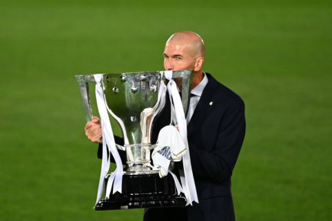 Z. Zidane compared triumph in "La Liga" Championship and Champions League