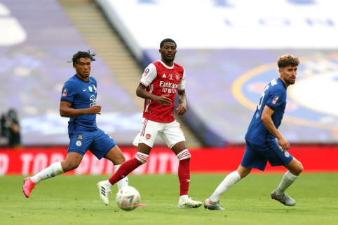 "Arsenal" rejected "Wolves" offer for A. Maitland-Niles